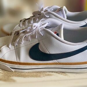 SIZE 14 Nike Court Legacy Low Sneakers. Pebbled leather, gum soles.